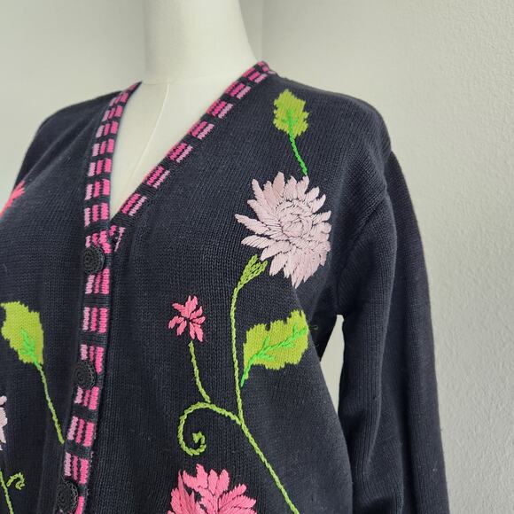90s Storybook Knits Black Floral Embroidered Cardigan Button Front Sweater L - Picture 3 of 10